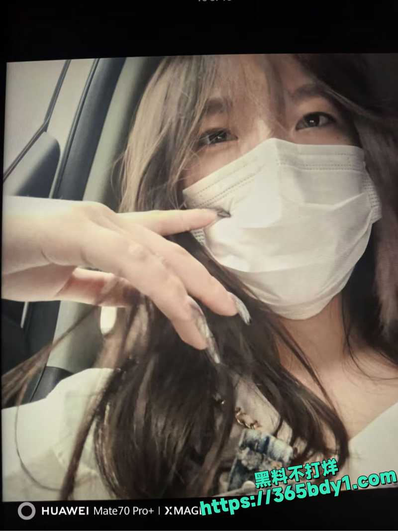 新生刘依诺为讨好社团主席主动献身5