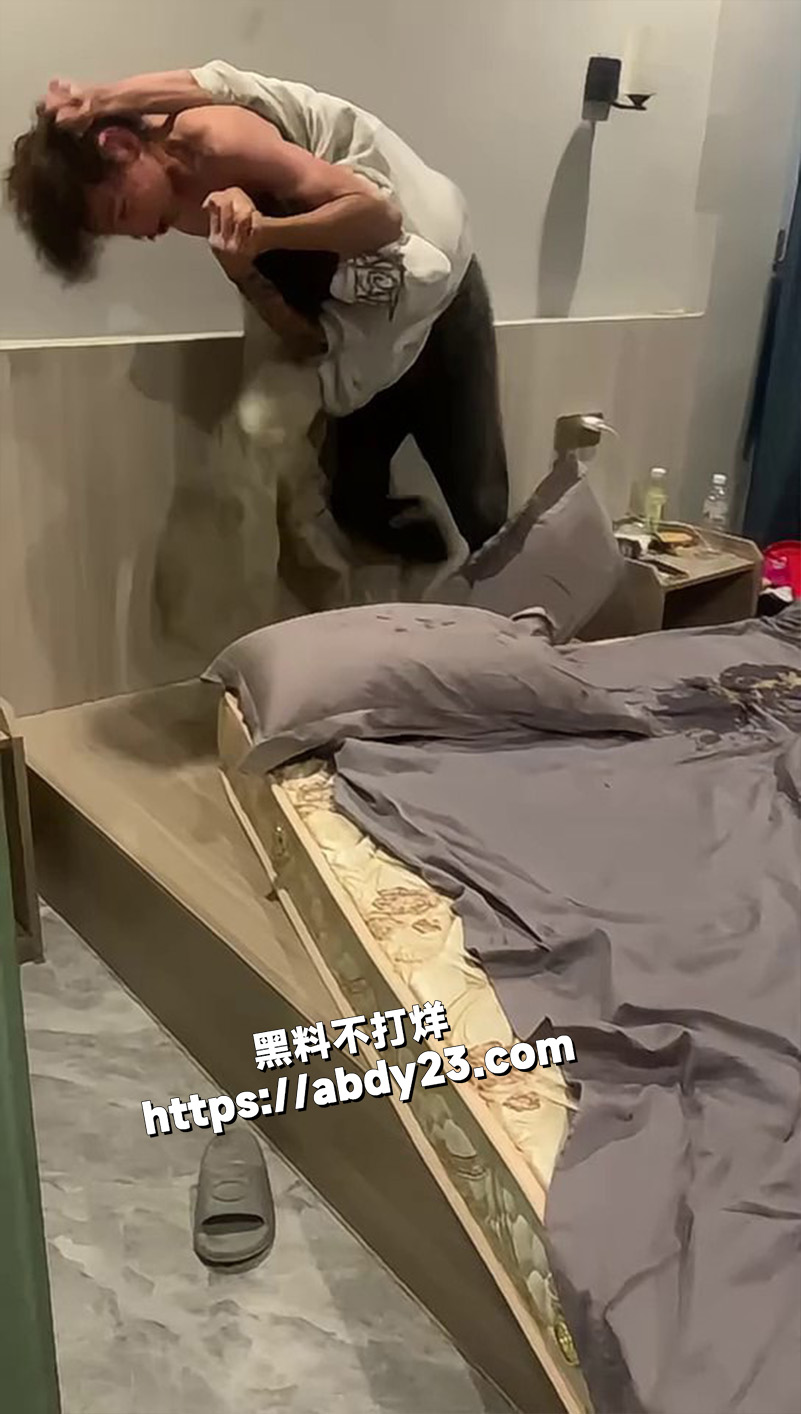 又被抓奸！7
