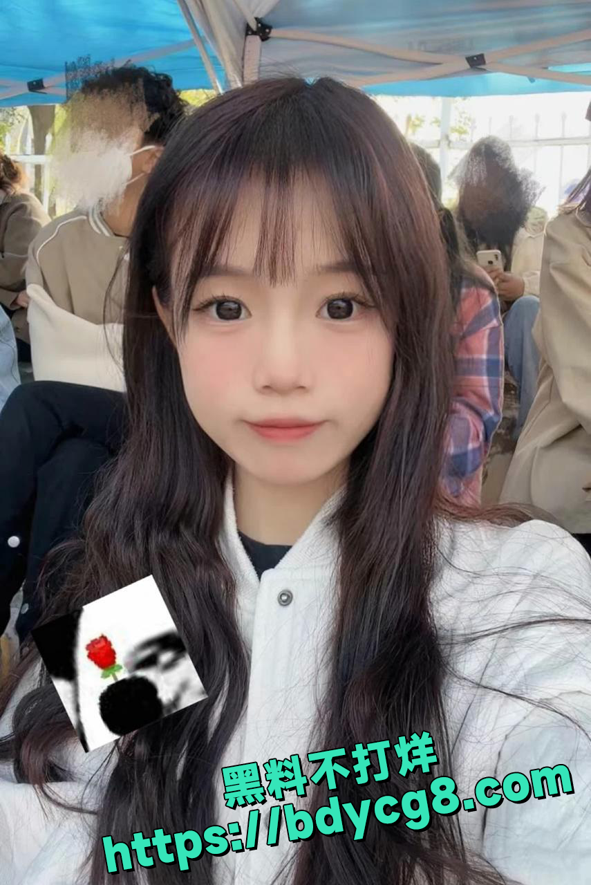 新疆的学生妹外表清纯可人3