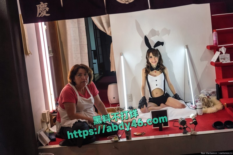 出国卖淫的年轻日本女 1