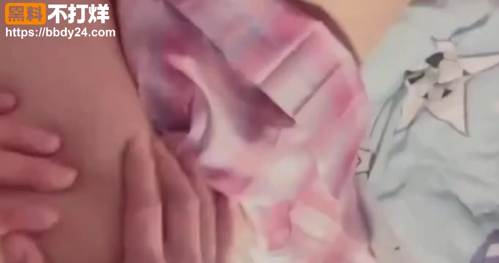 疯狂兄妹车里偷情24