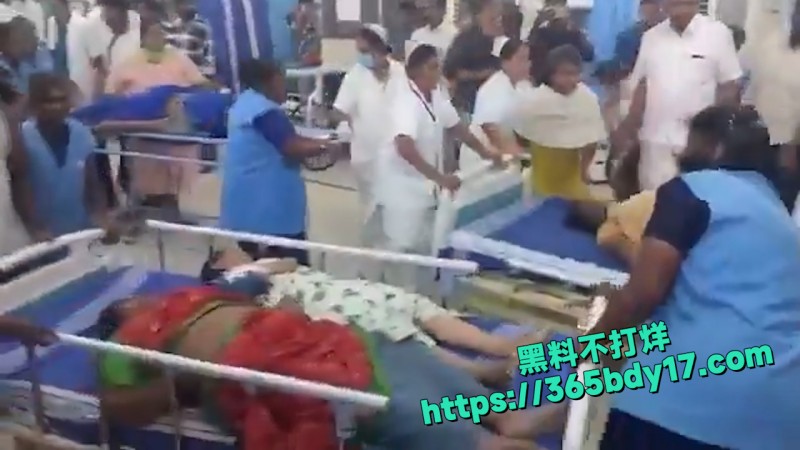 印度泰米尔纳德邦踩踏大事故 1