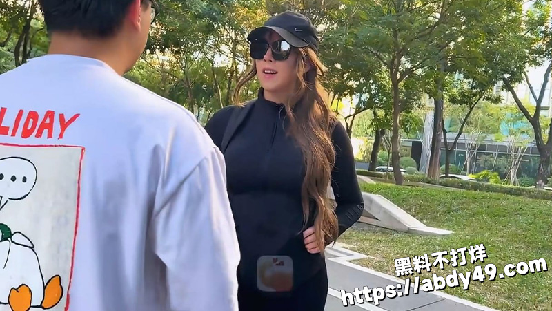 超巨乳女洋妞Sofia.jpg2