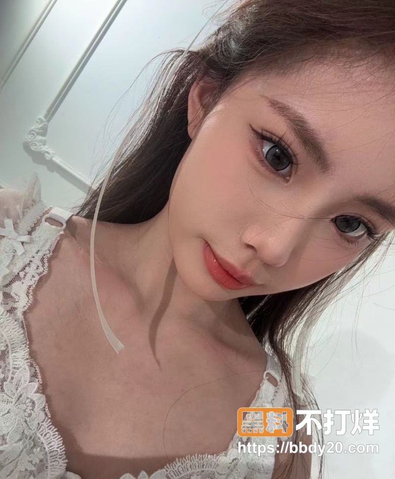 舔脚女神 3