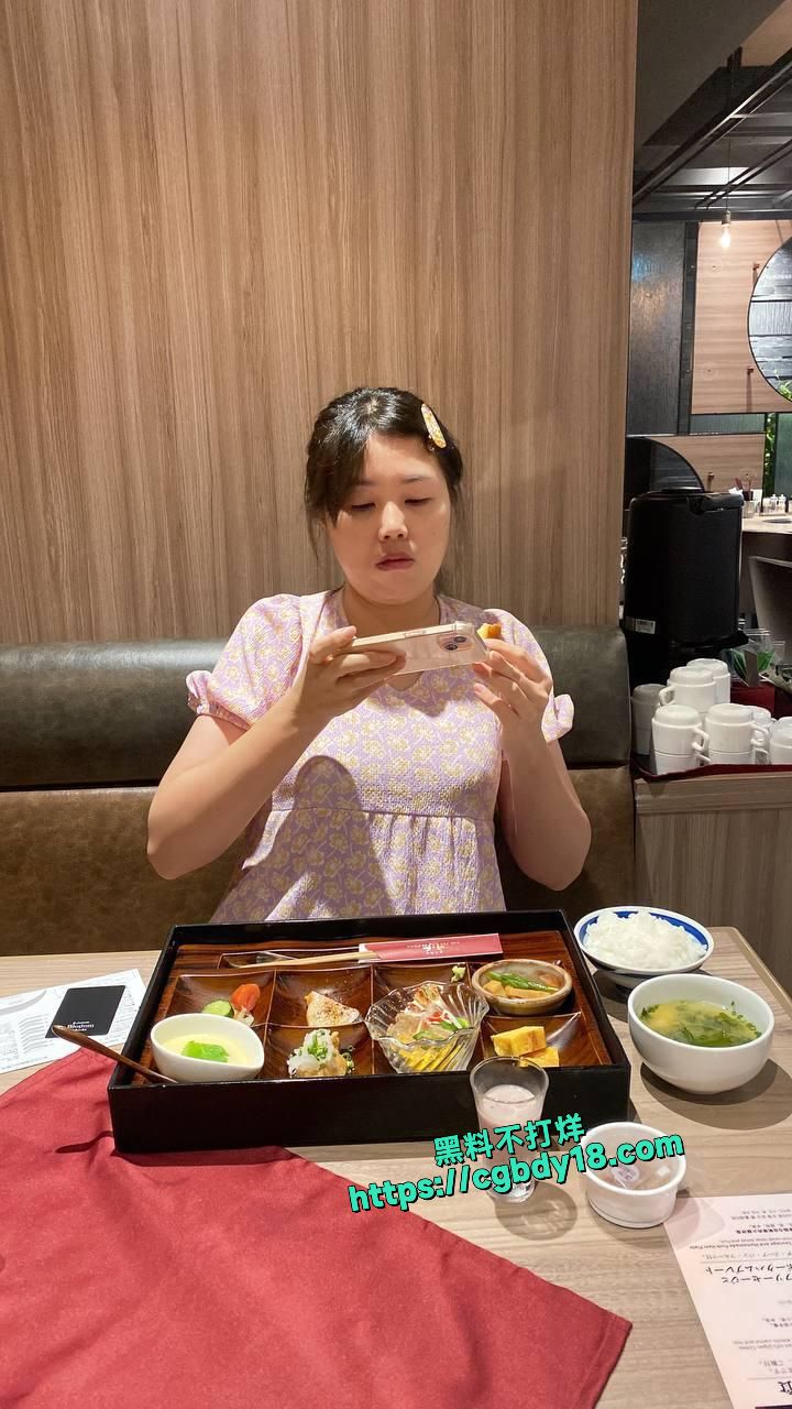 湖南骚货人妻王春艳 浦乳期性需求很大2