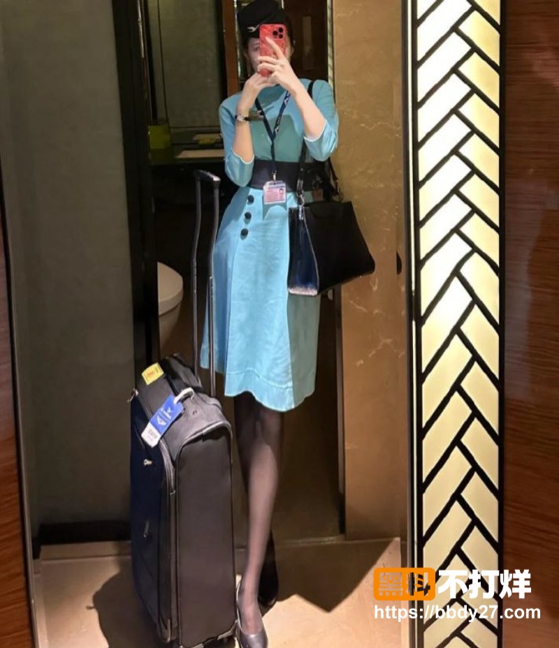 高颜值厦航在职空姐欣欣杨04