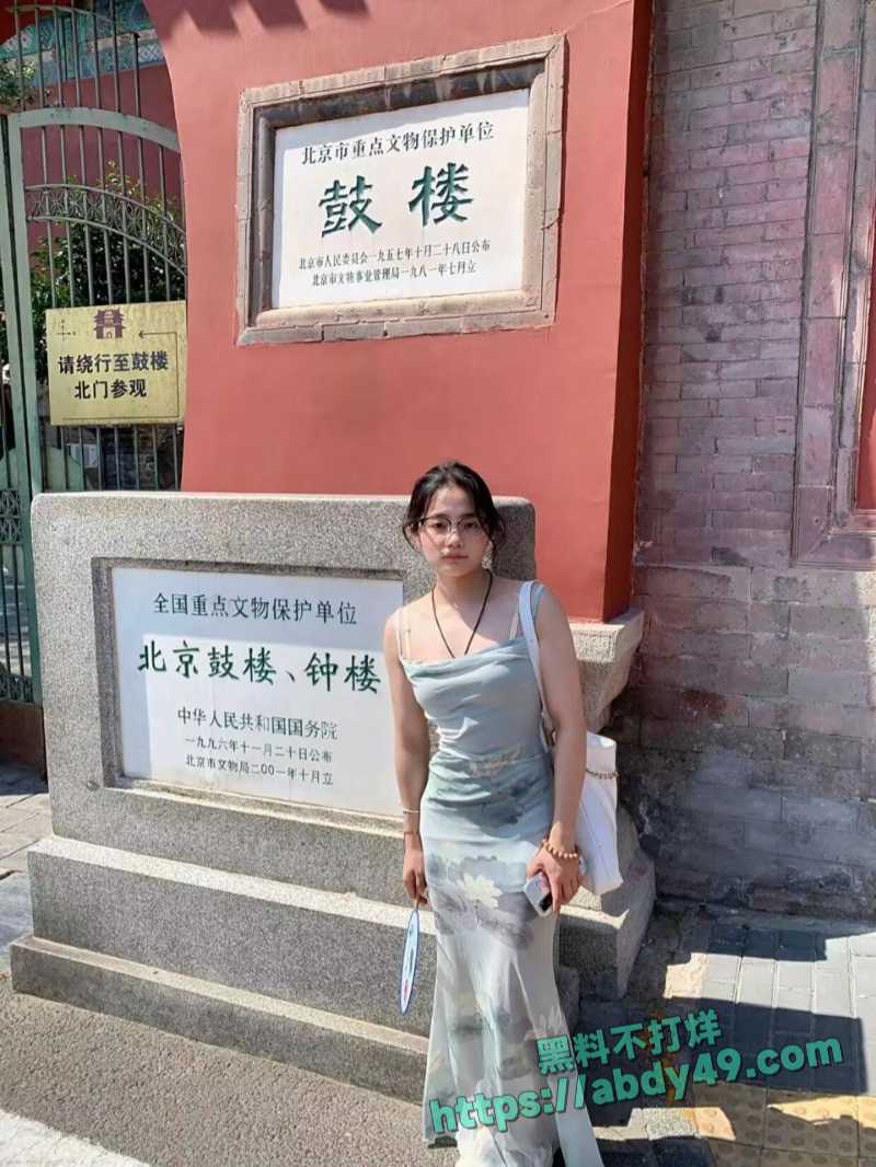 每日大赛十个眼镜九个骚15