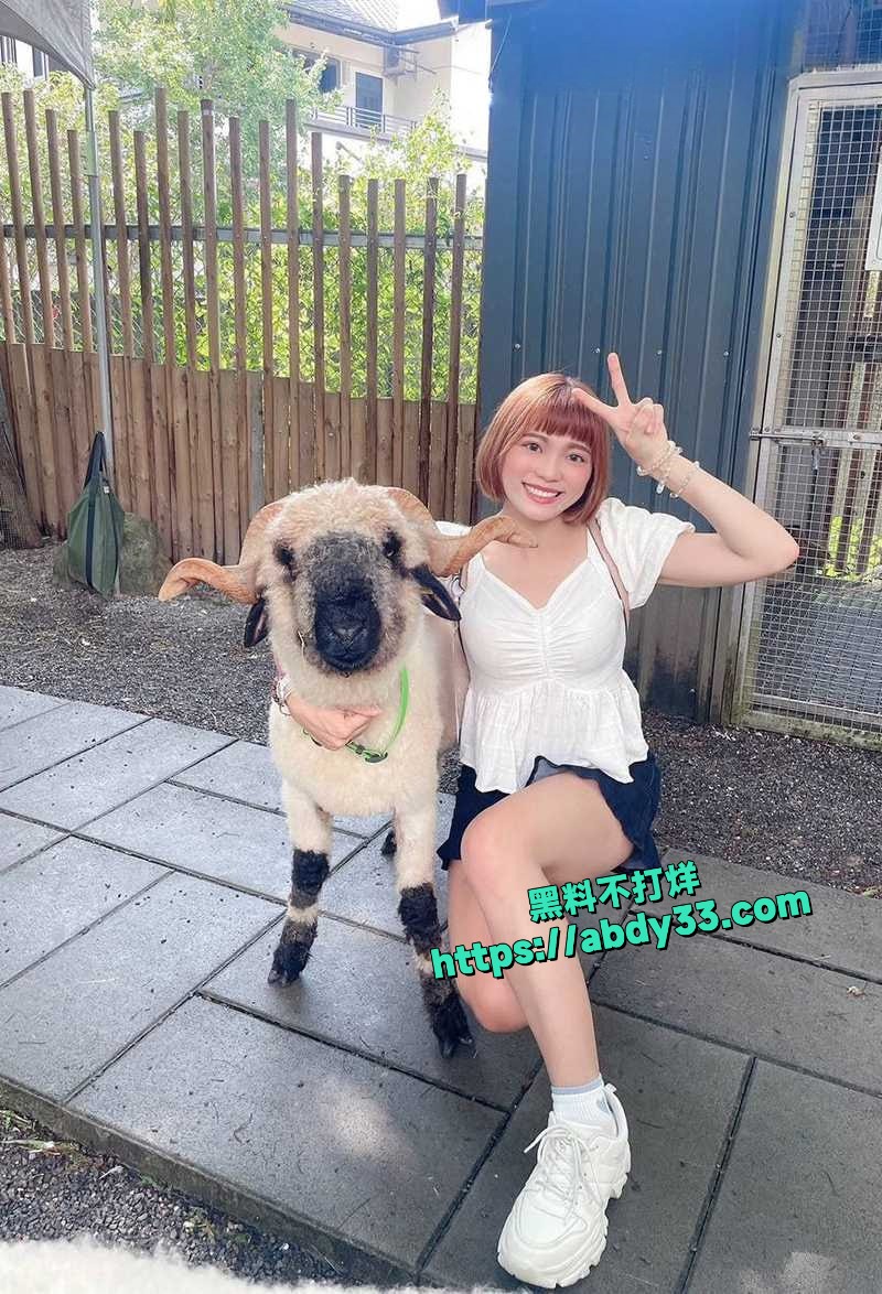 大眼萌妹与男友性爱自拍3