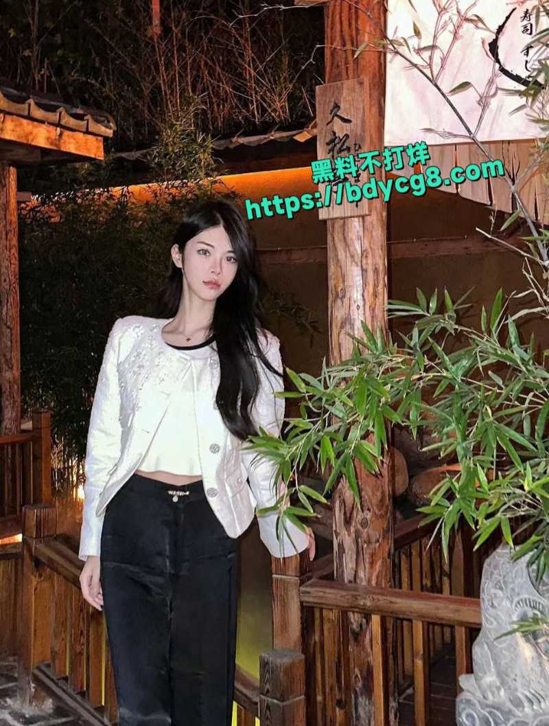 骚逼母狗炮友黄丽娜3