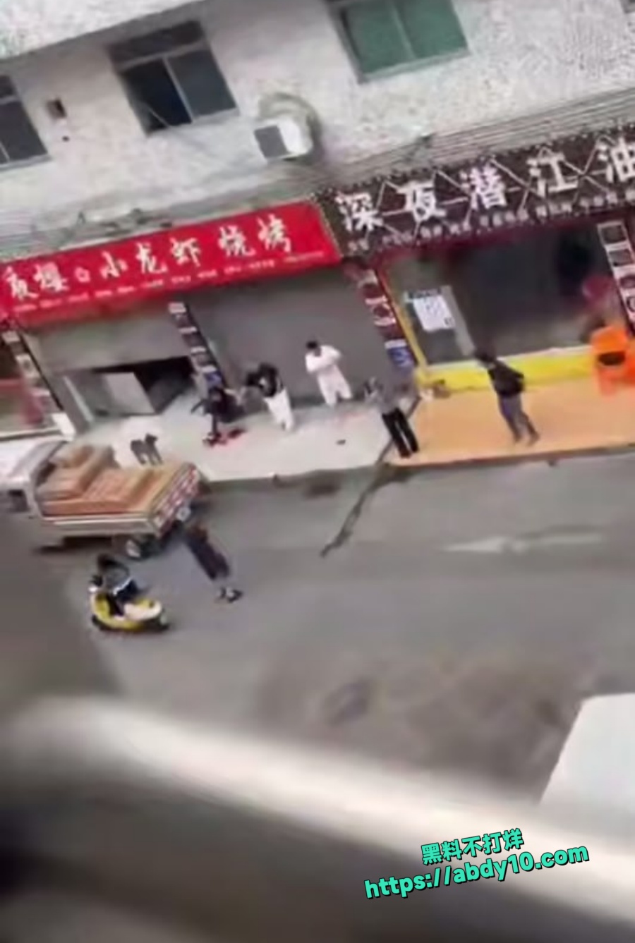 两个胖子打不过一个瘦子1