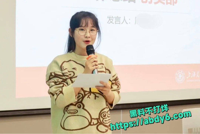 周奕扬奉贤金汇镇约炮视频10