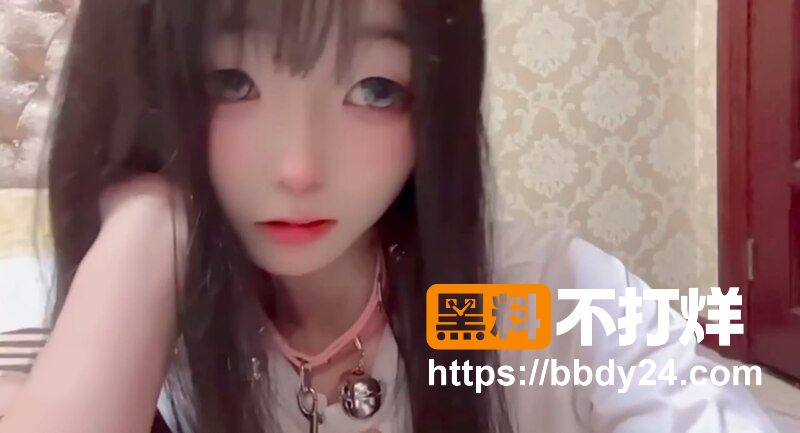 极品白虎萌妹鳄鱼呆痛绷新作1