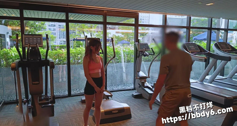 OnlyFans 可爱反差萝莉.jpg2