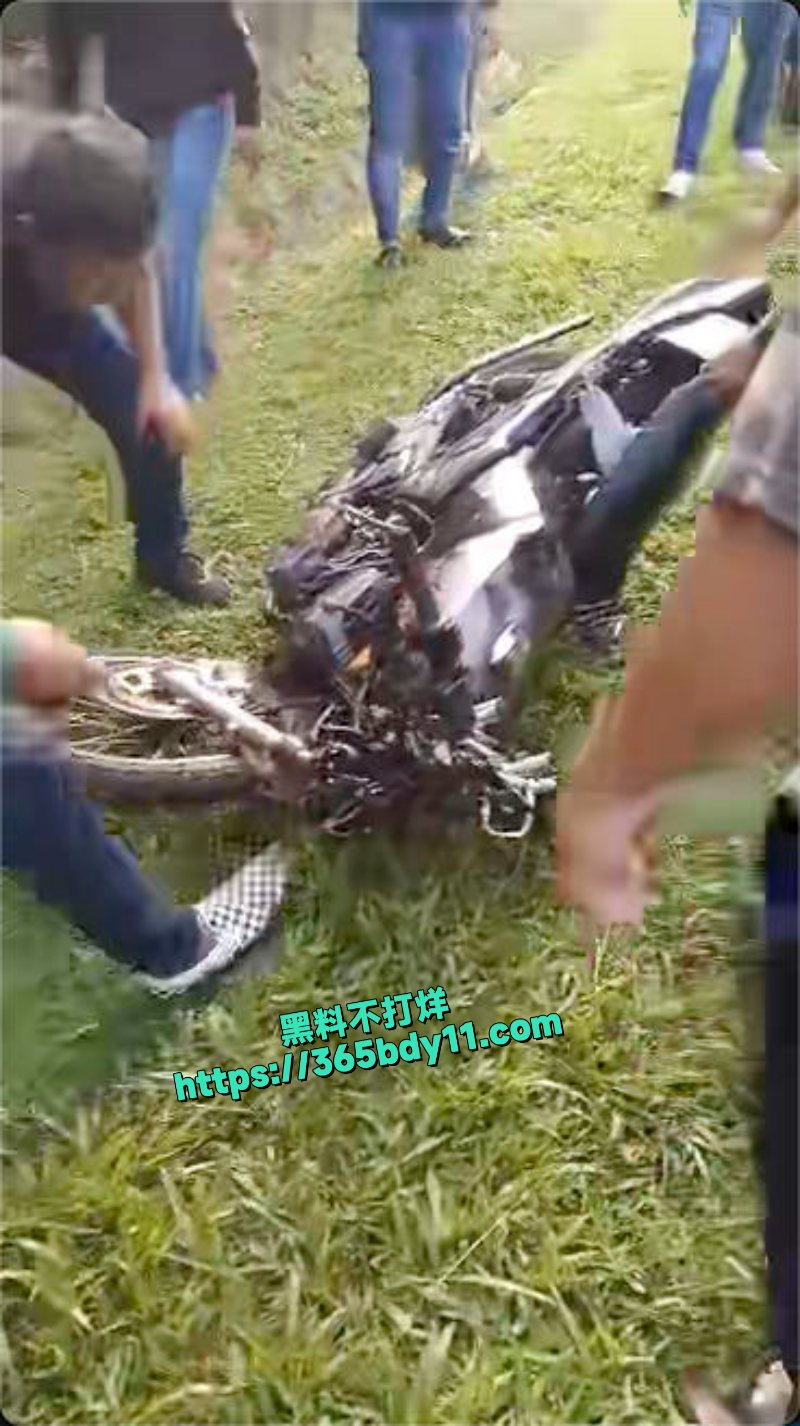 马来西亚扮超人飙速连环撞画面曝光5