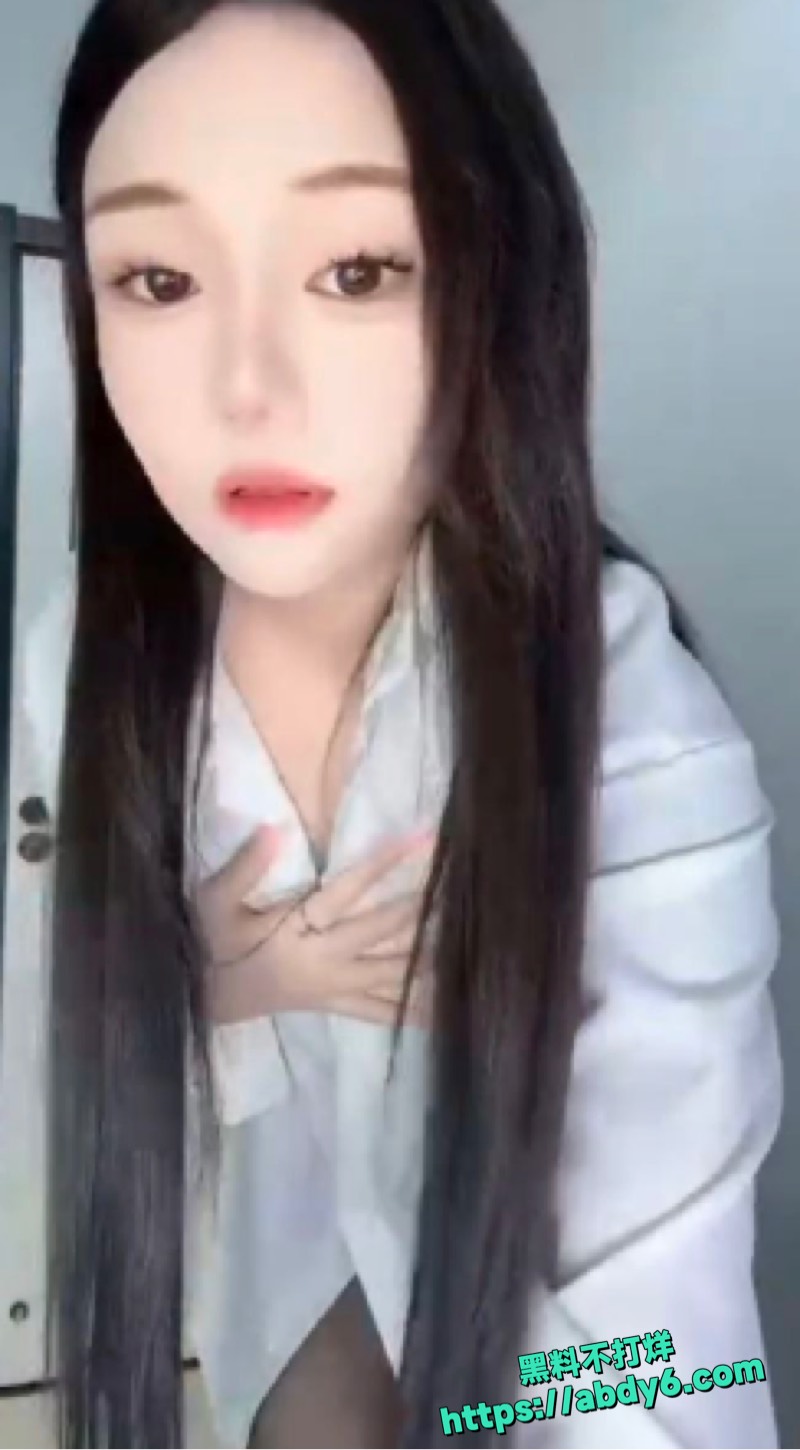 里里斯金主定制裸舞视频2