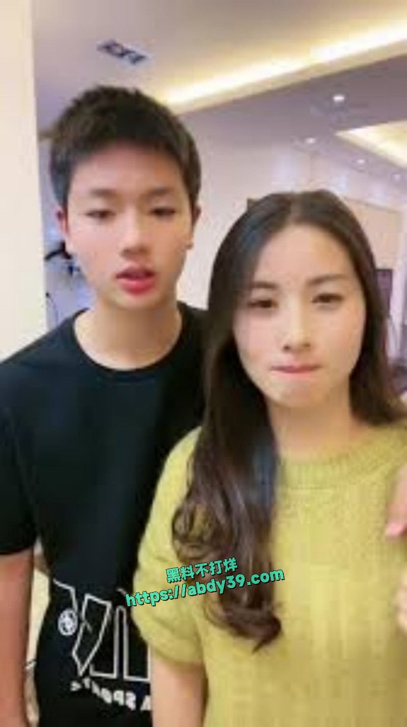 火爆全网的小红书乱伦母子26
