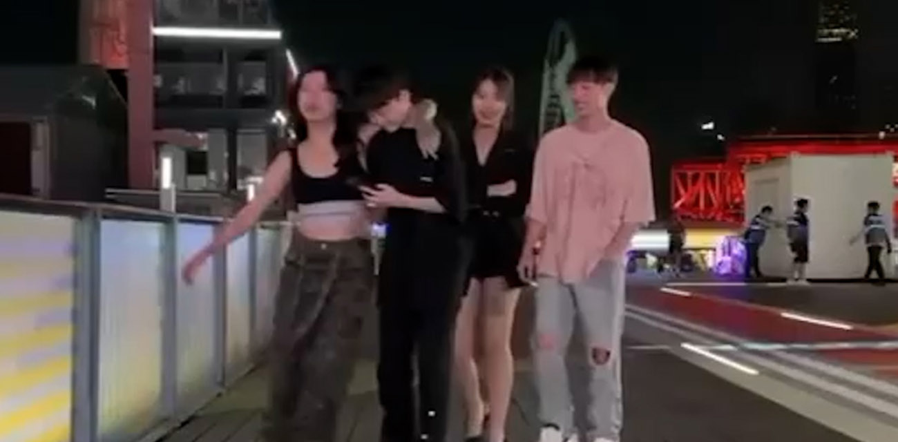 广州酒吧街 不喝醉都不好意思走 酒吧街成大型街拍秀场 网友直呼太真实