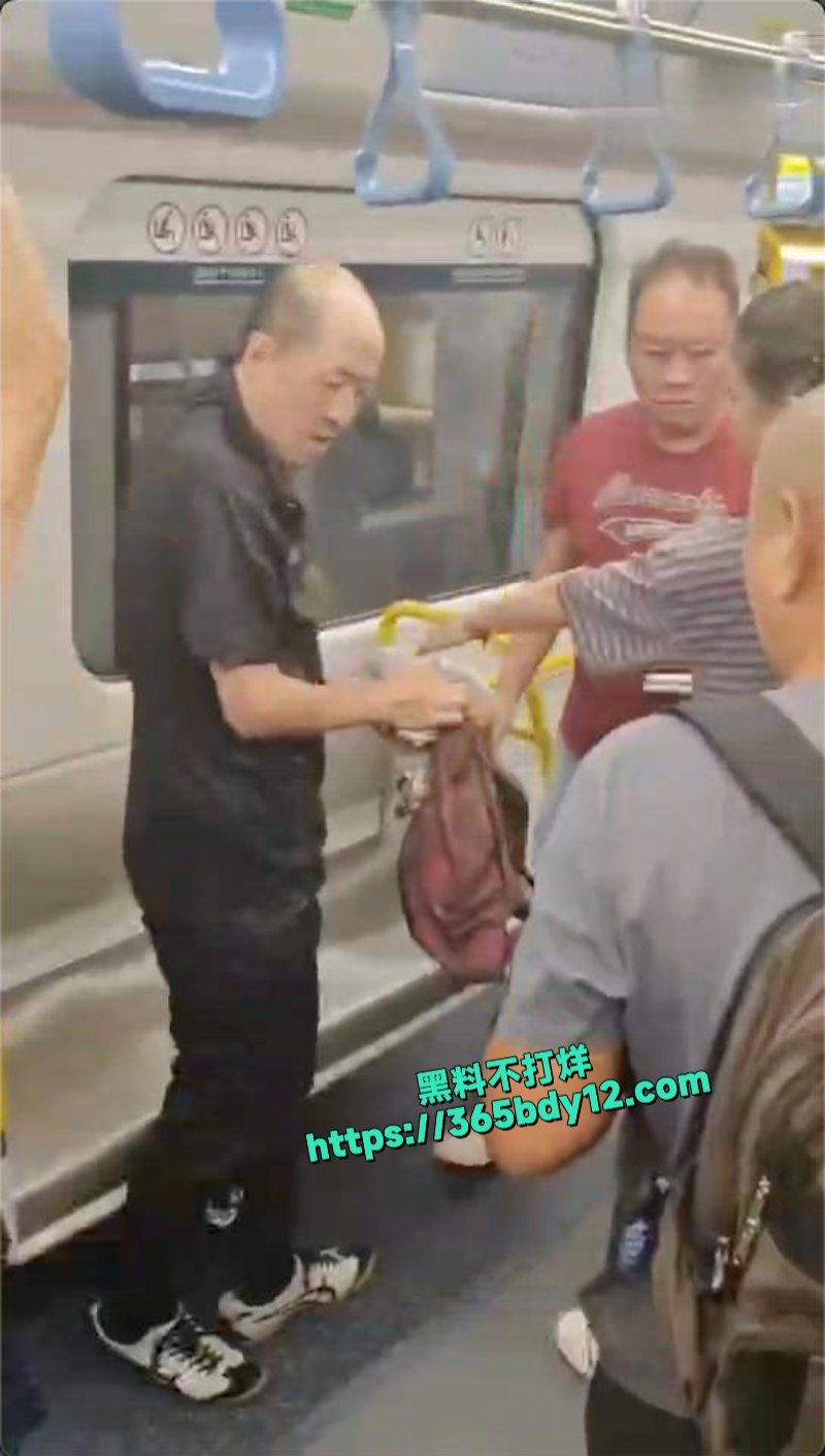 香港地铁内多人斗殴事件7