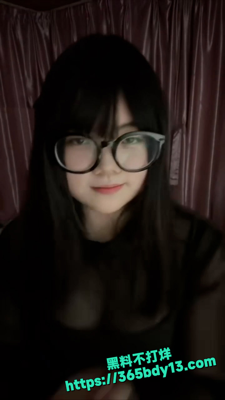 推特学生眼镜娘裸舞 1