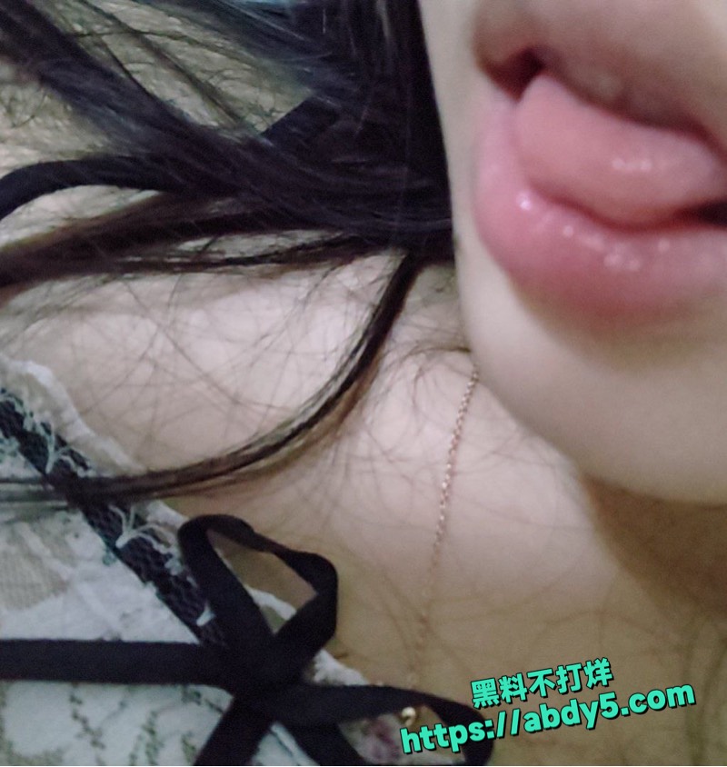 男友泄密网袜足交视频9