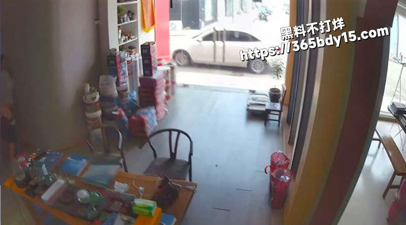 一边开店一边白日宣淫2