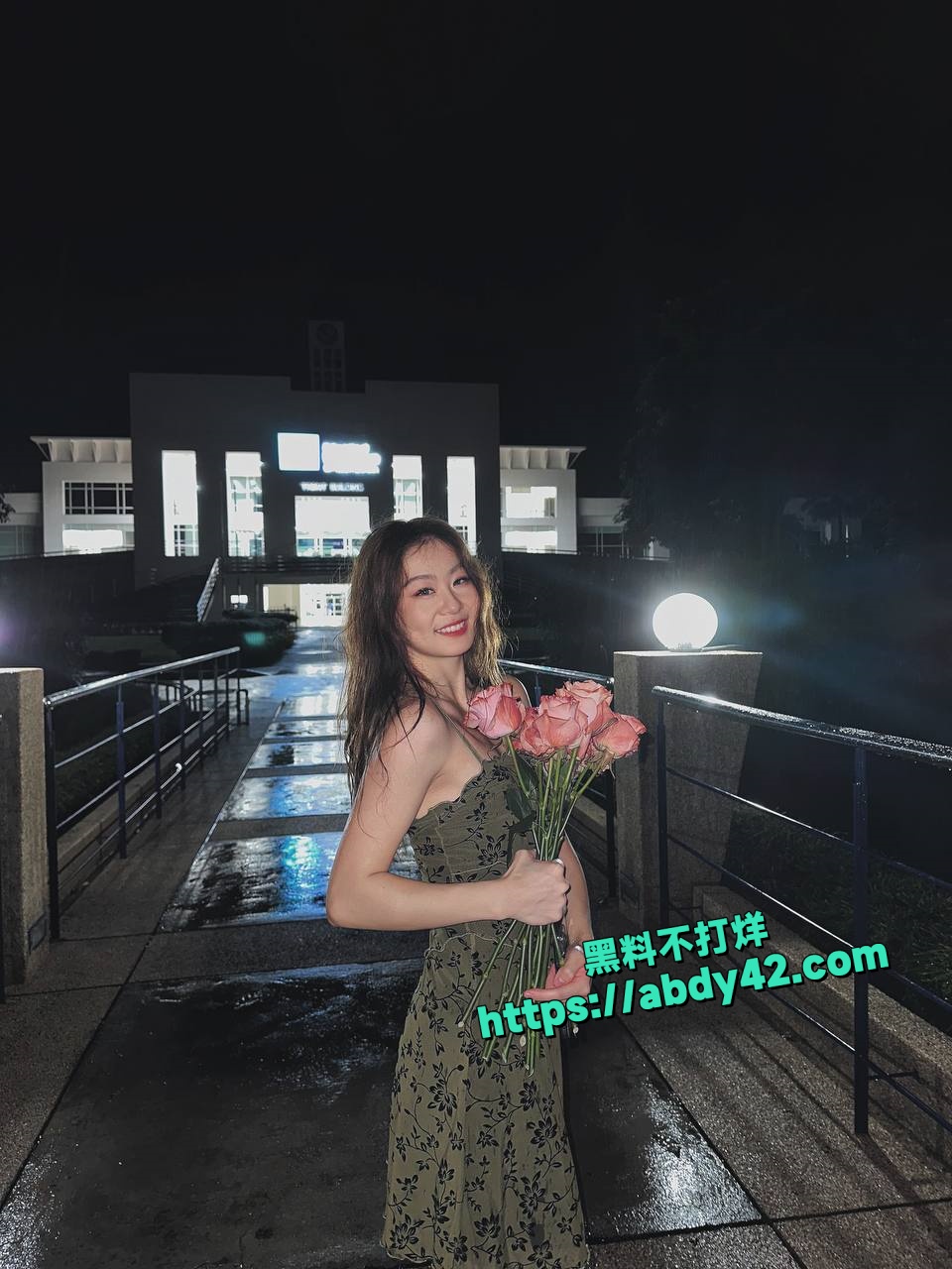 青岛反差母狗 李叶 6