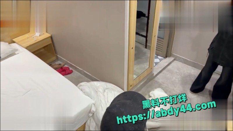 原配老婆当场抓奸 4