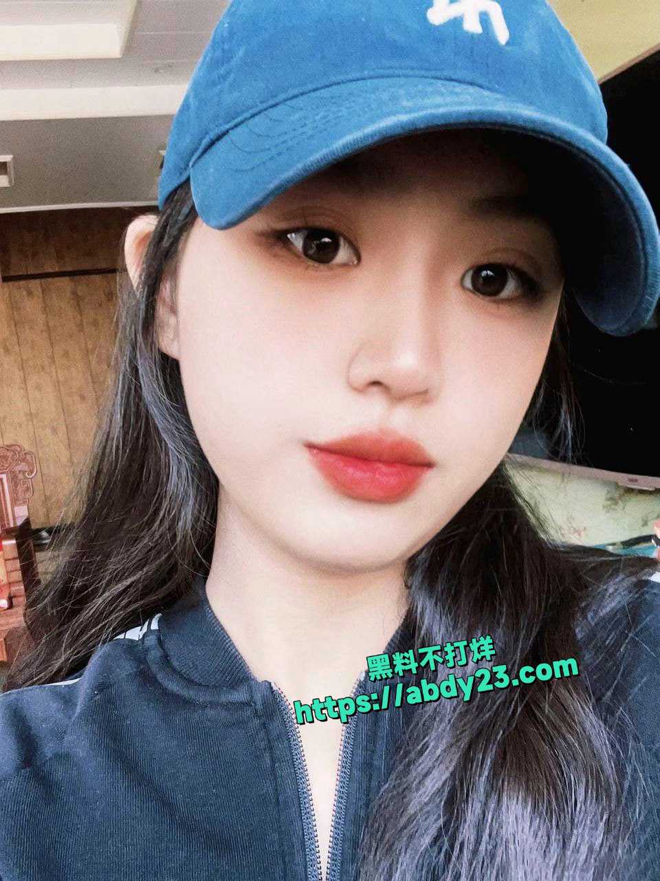 贵州嫩妹张靖羚裸贷视频流出 5