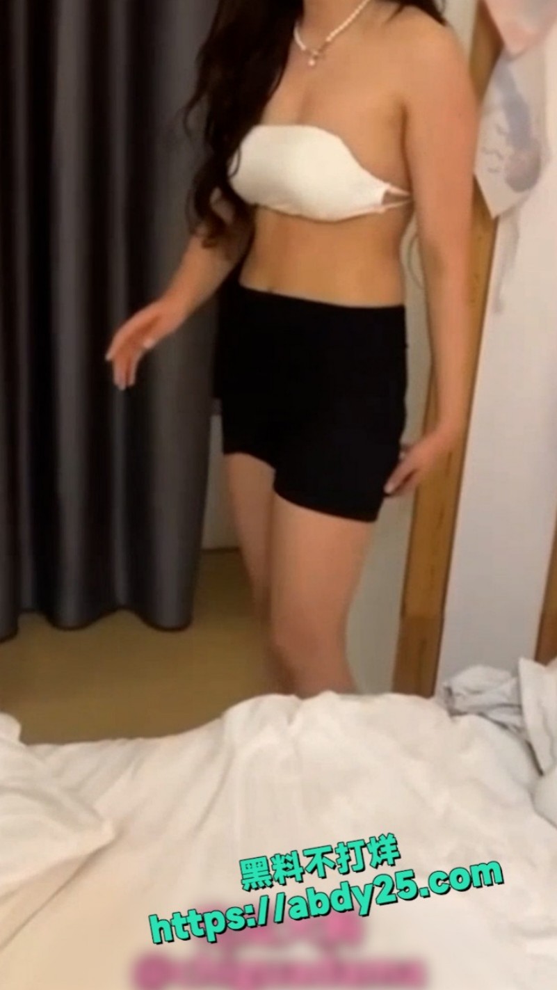 甘肃黑衣女大学生 11