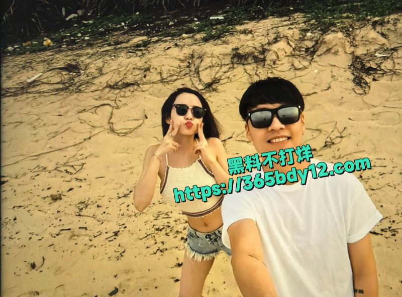 广东湛江富婆包养壮年小伙野外露出3p2
