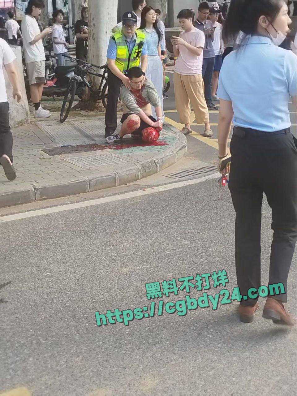 武汉大学食堂无差别砍人10