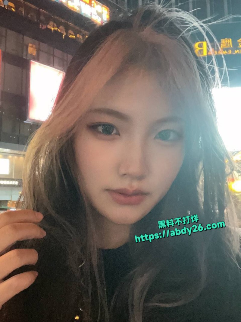 母狗女大学生情趣黑丝4