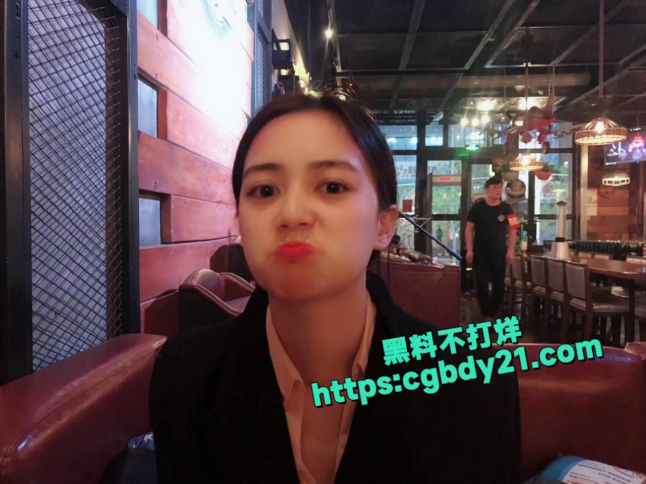 重庆财大新疆学妹夏兹热丽21