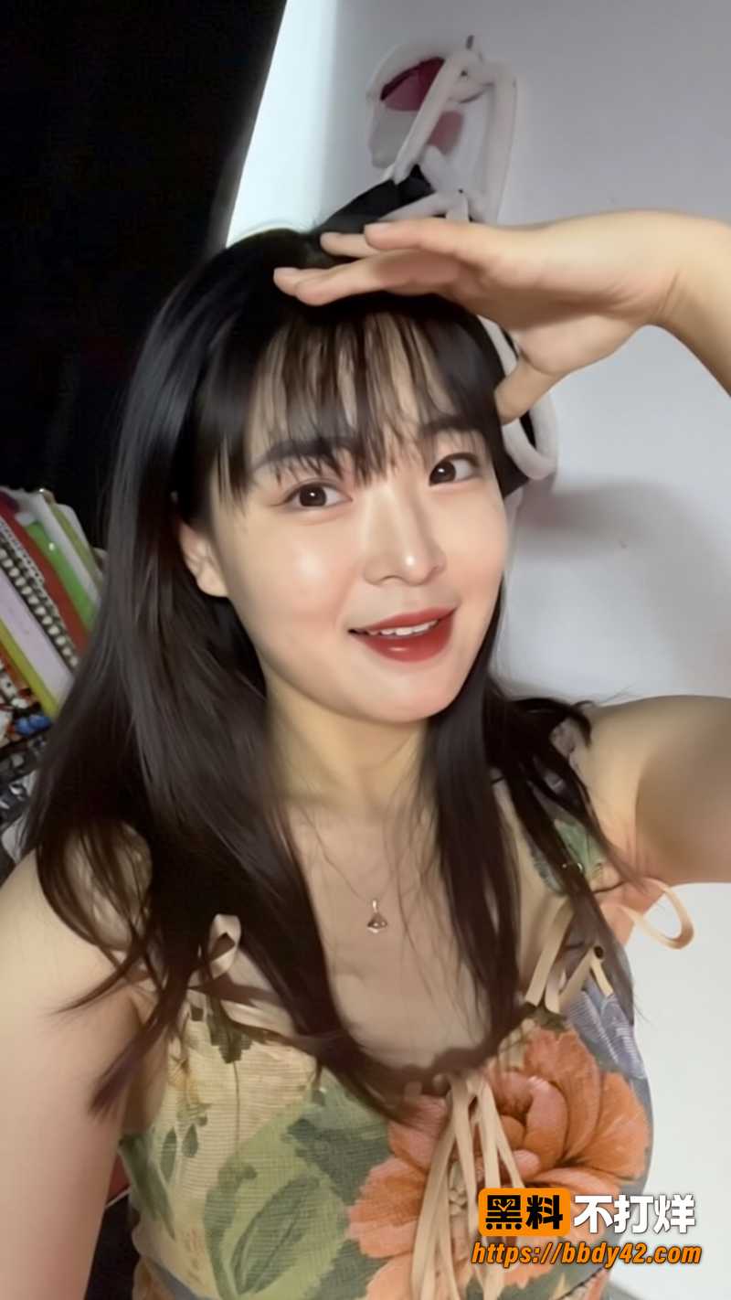 黑丝眼罩妹