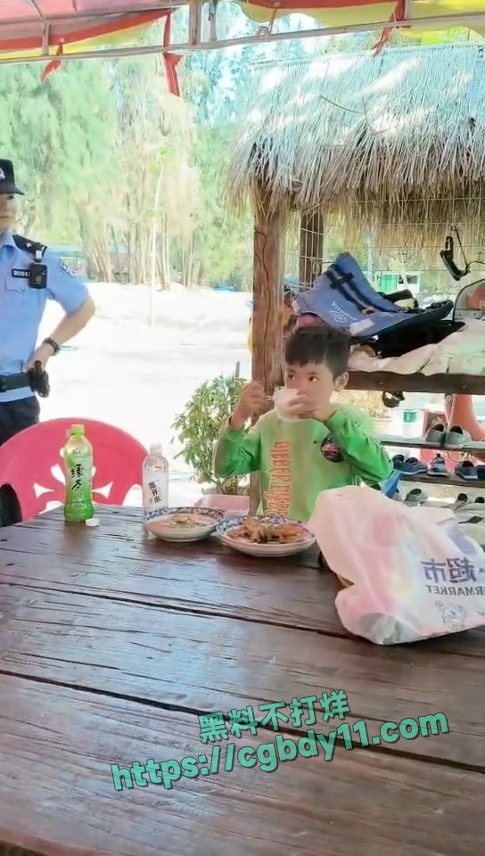 小孩哥漂流 (3)