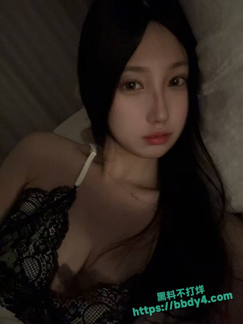 唐雯 3