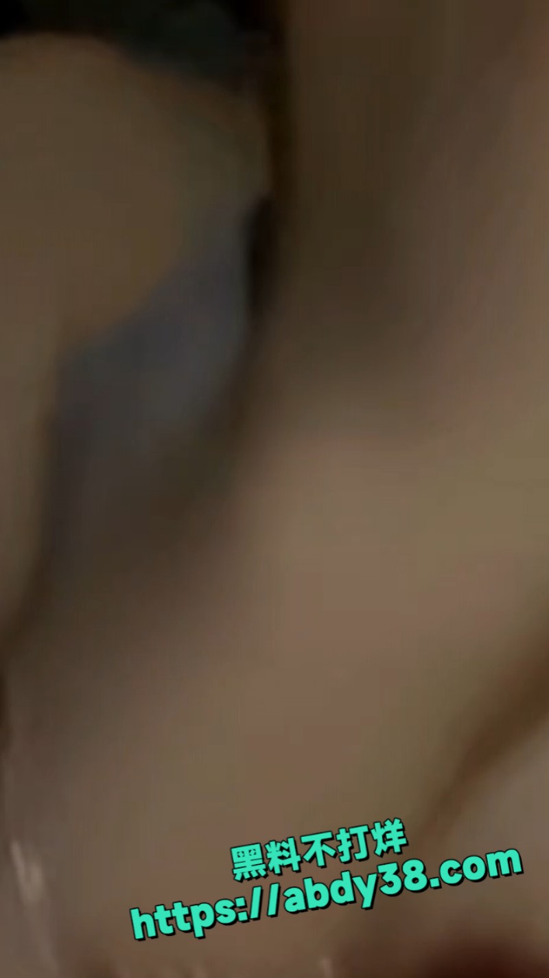 少妇女主播吴珊云 12