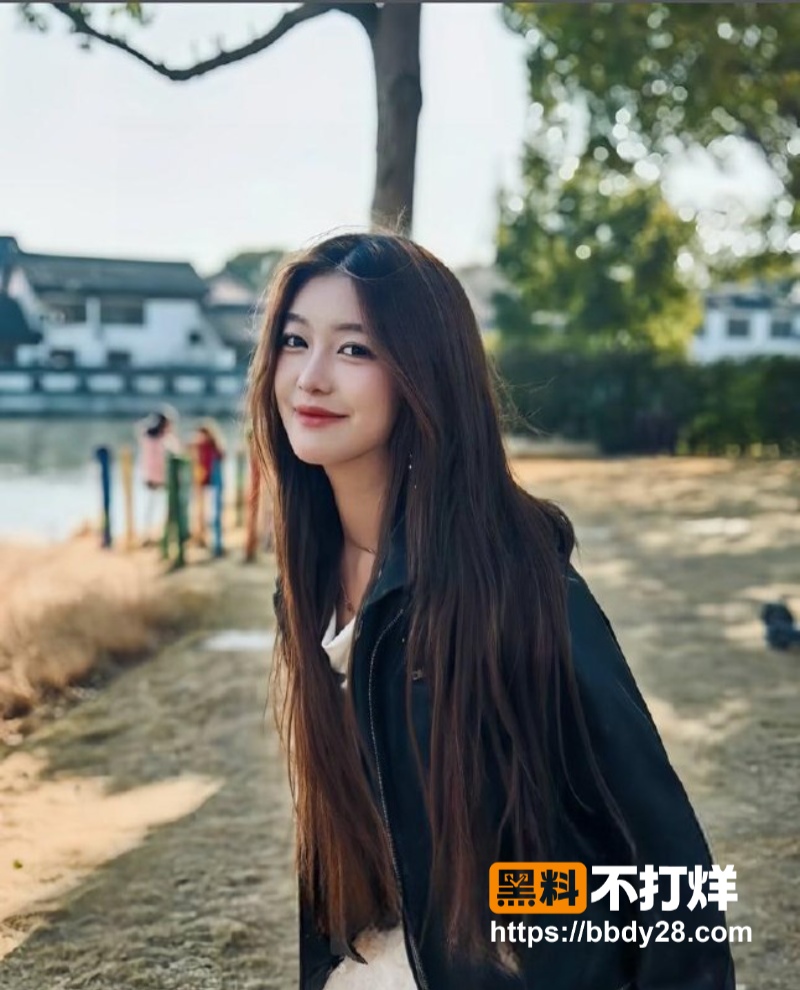 抖音时尚穿搭博主Mameliya05