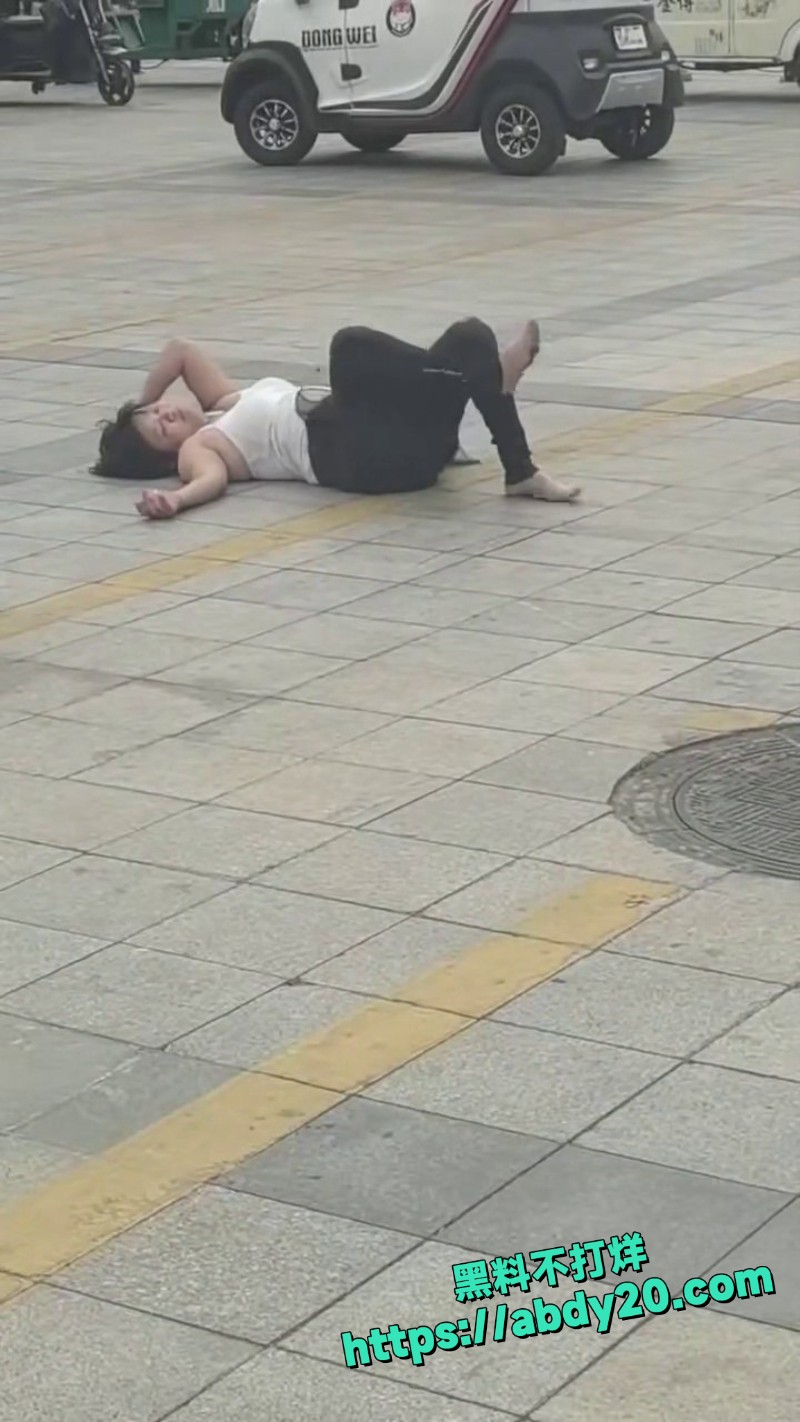 泰兴女子渣男欺骗崩溃 8