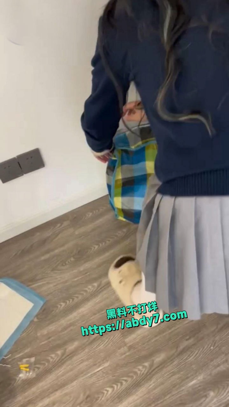 海角社区父女乱伦作品 2