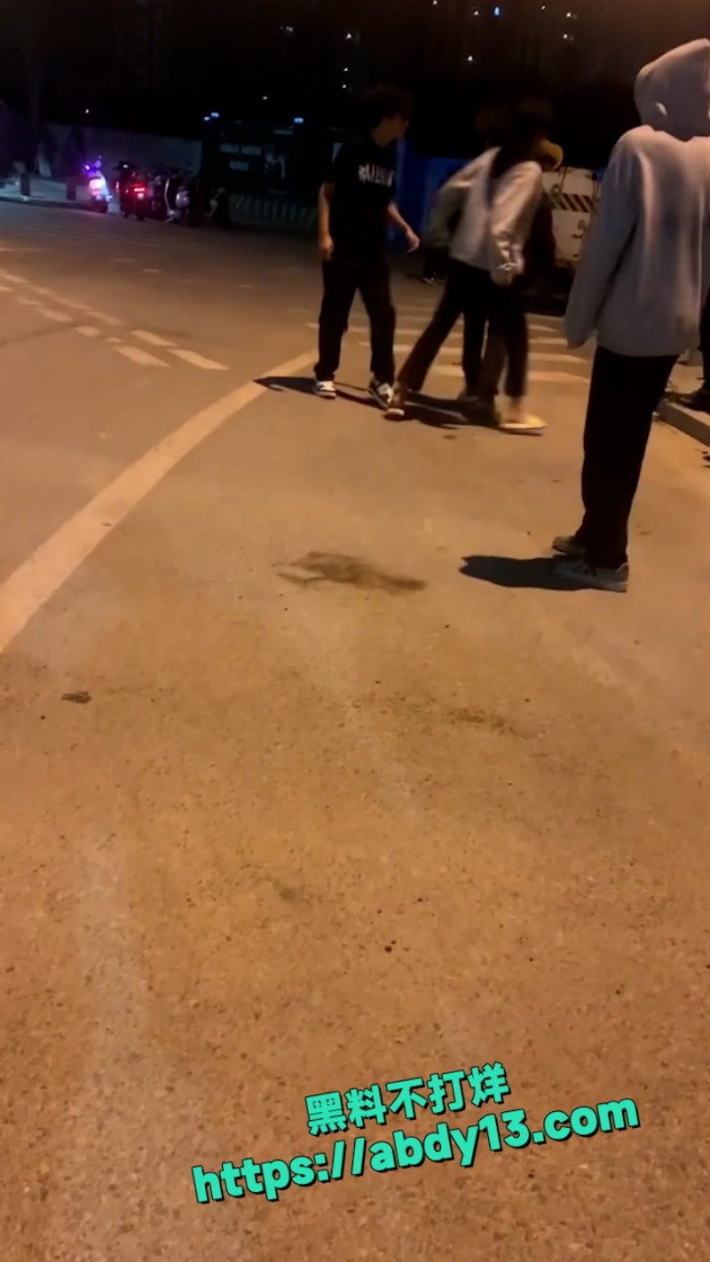 校园冲突升级 1