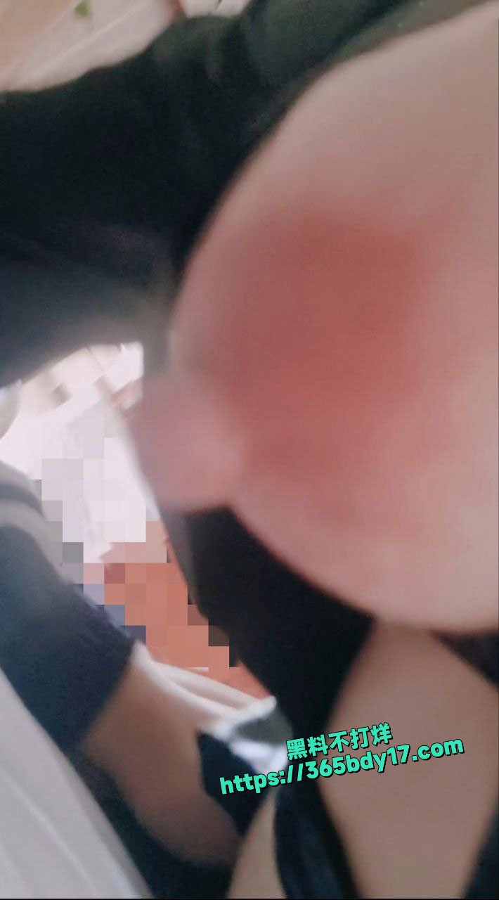 海角00后高中生乱伦纪实与性感单亲妈妈卧室激战 7