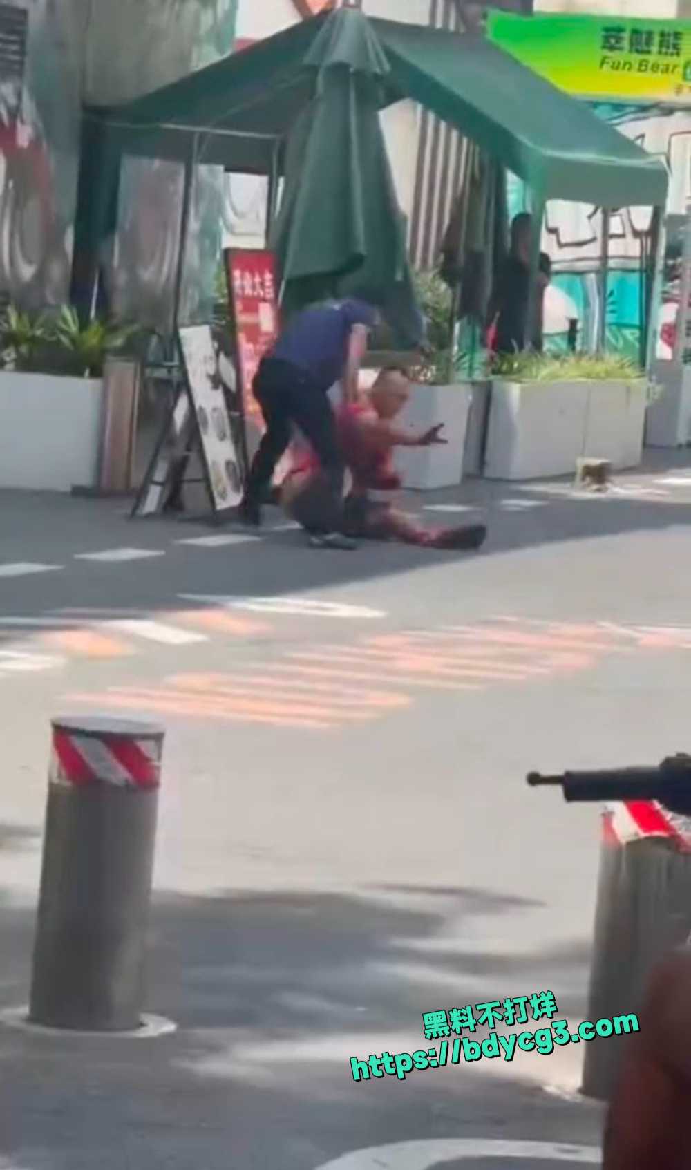 广州街头当街砍人 4