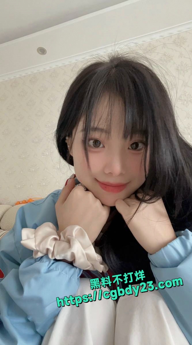 富二代fKabuto真实约炮23岁甜美小网红1
