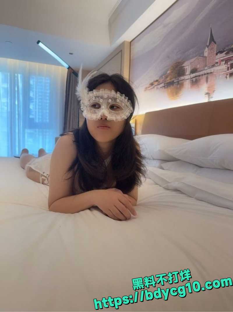 少女时代C罩杯20岁处女女大学生4