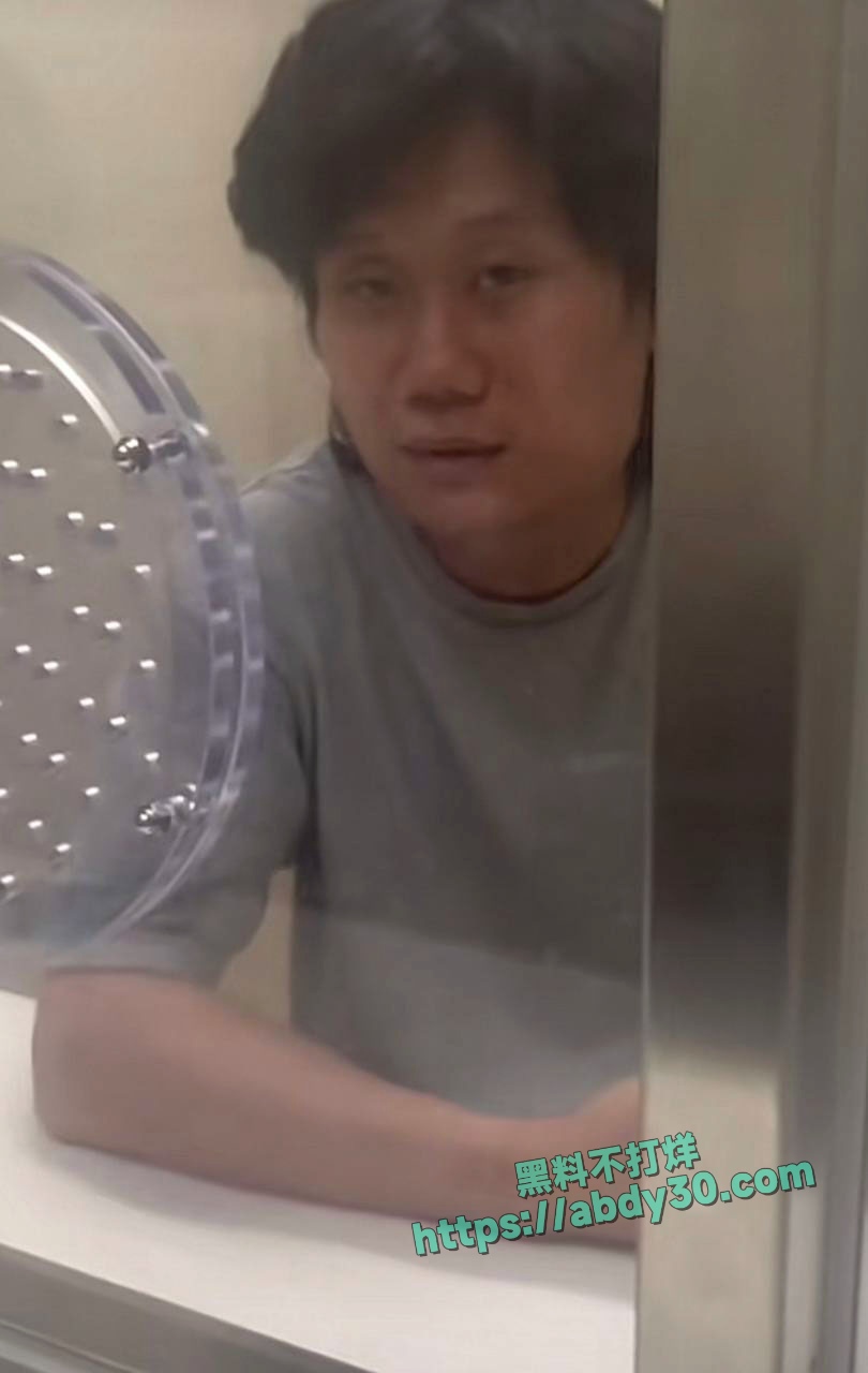 抖音百万粉丝网红东瀛小野亮C1