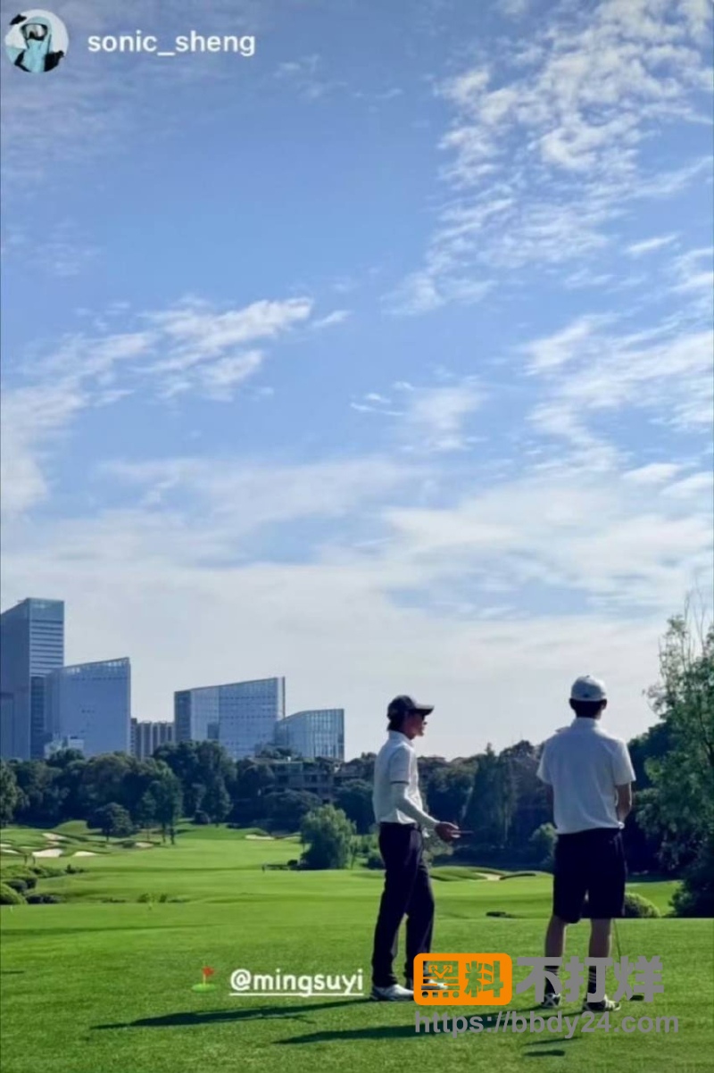苏翊鸣与朱易 20