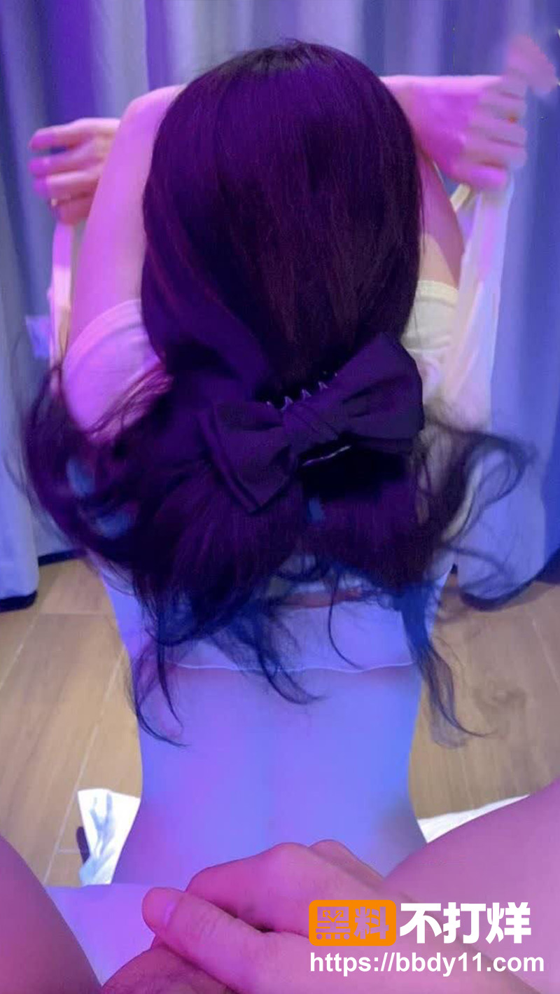 我和亲妹妹.jpg8