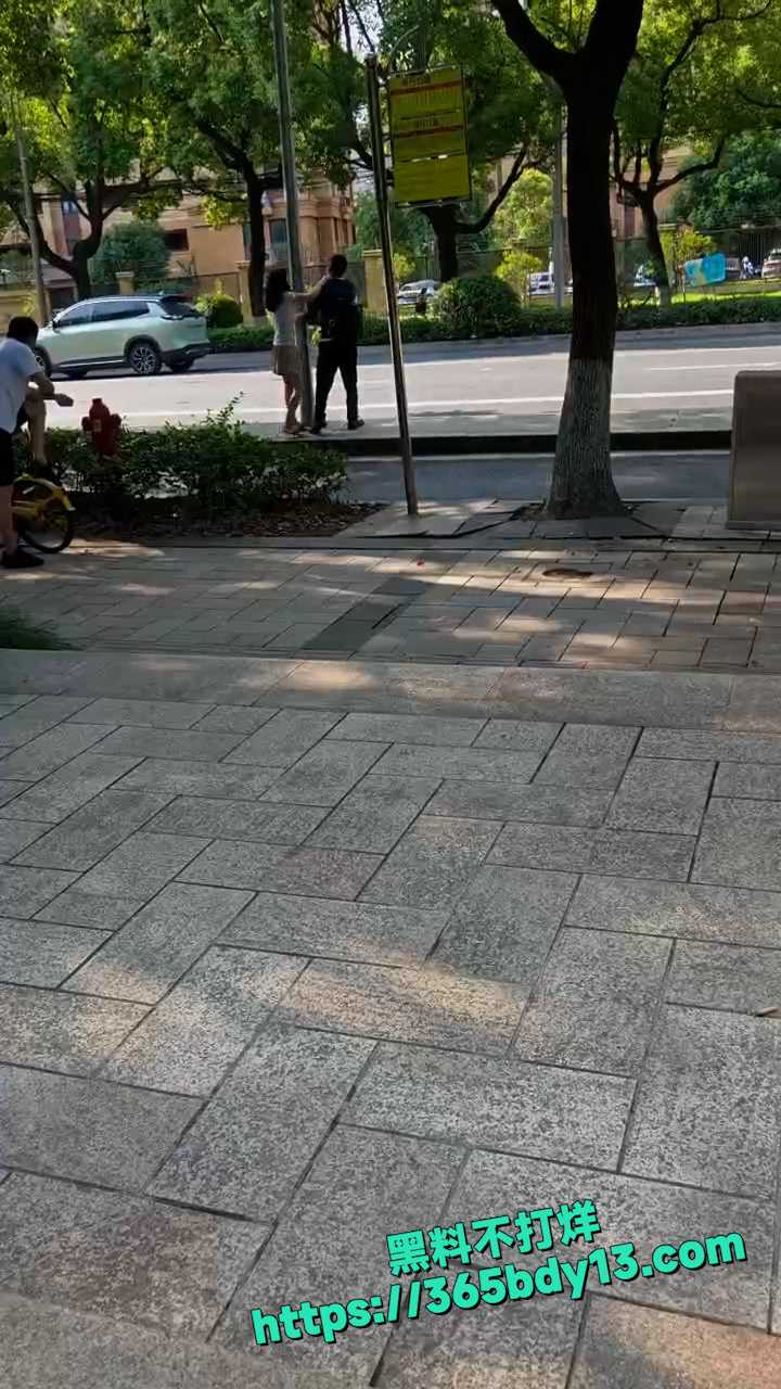 渣男聊骚10来个女的 6