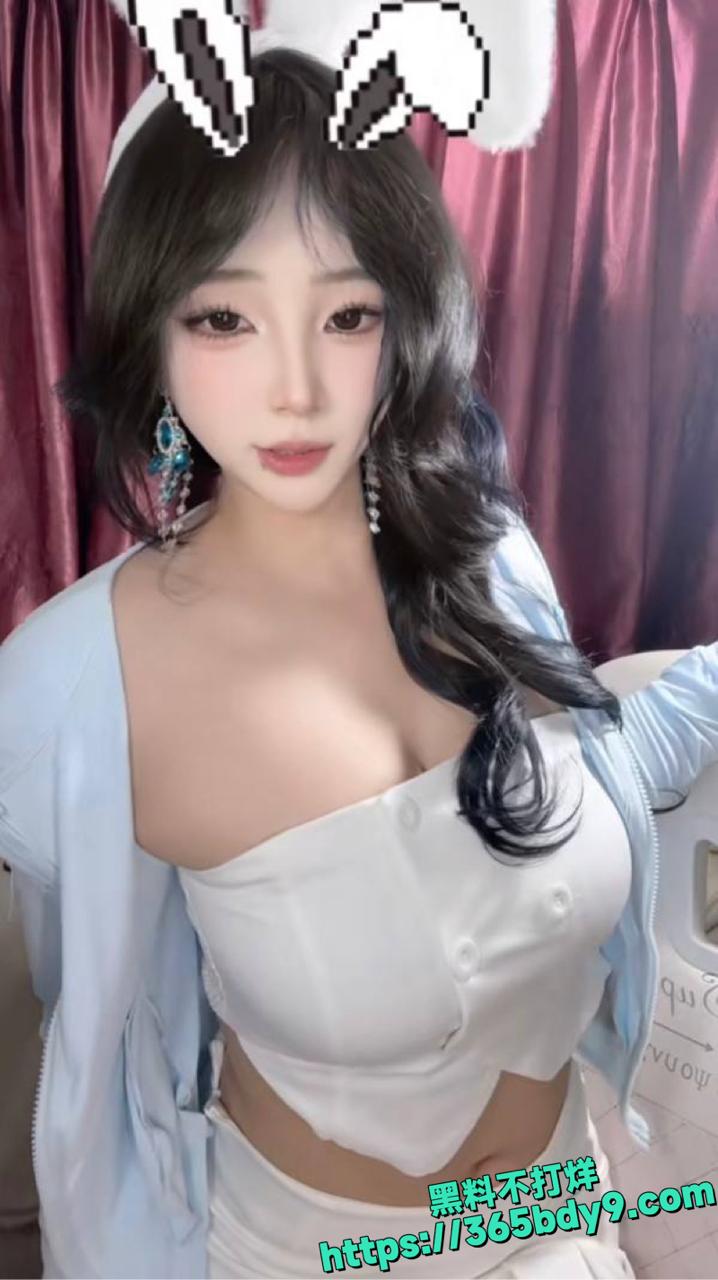 网红牛老师重金定制大尺度视频泄露 4